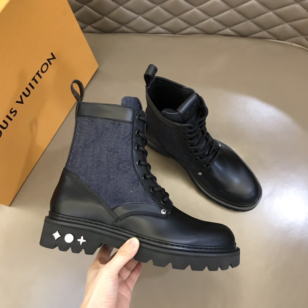 L0vis Vvtt0n LV Ranger Ankle Boots Monogram Flower Black For Men 1AANTF