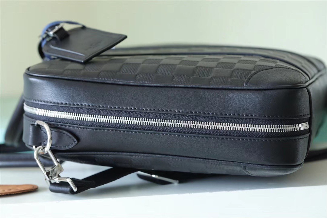 Sirius Briefcase Damier Black For Men 13.8in/35cm N45288
