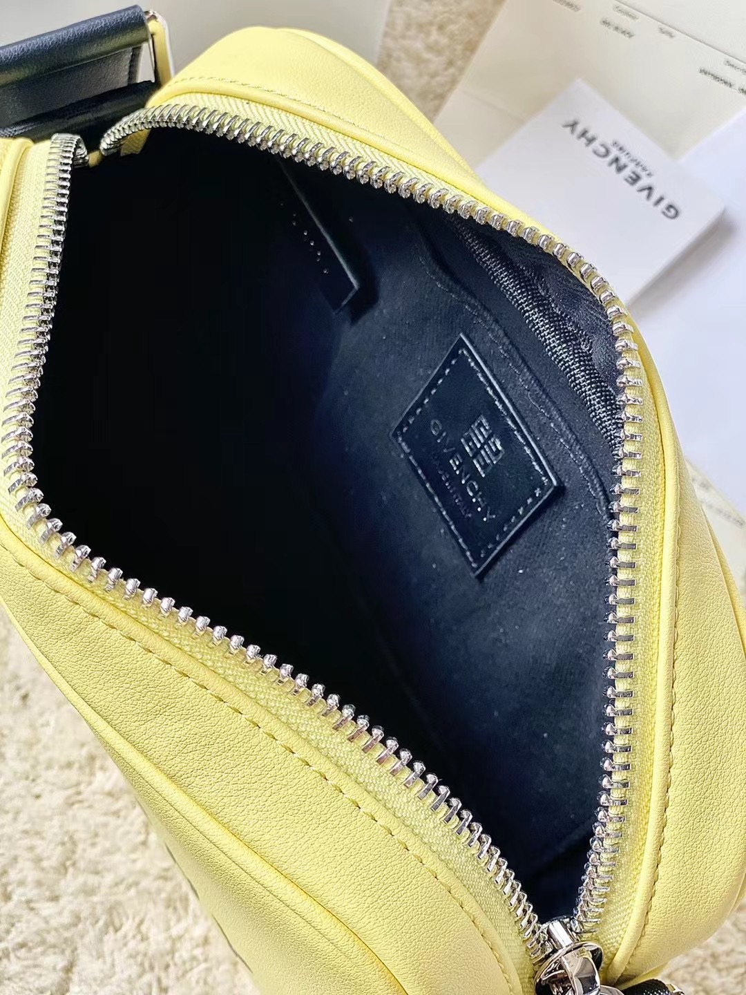 Givenchy Camera Bag Blue/Black/Yellow For Women‎ 7.75in/19.7cm GIV158073