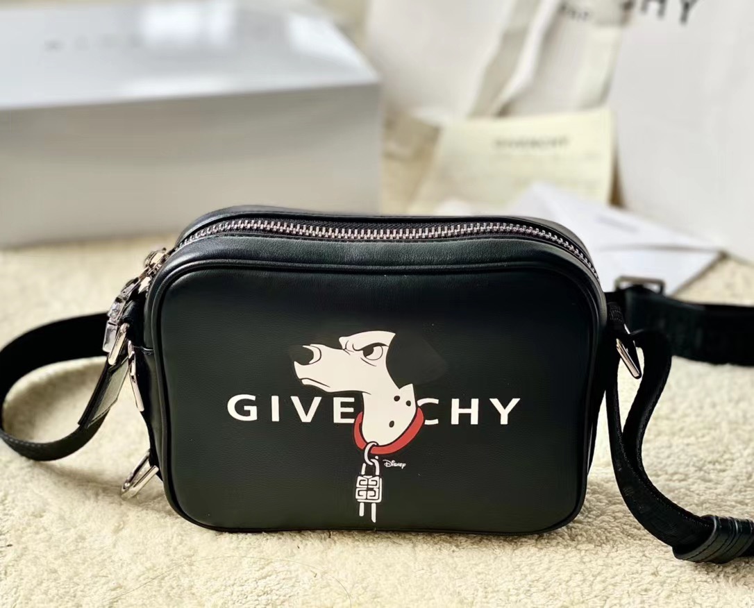 Givenchy Camera Bag Blue/Black/Yellow For Women‎ 7.75in/19.7cm GIV158073