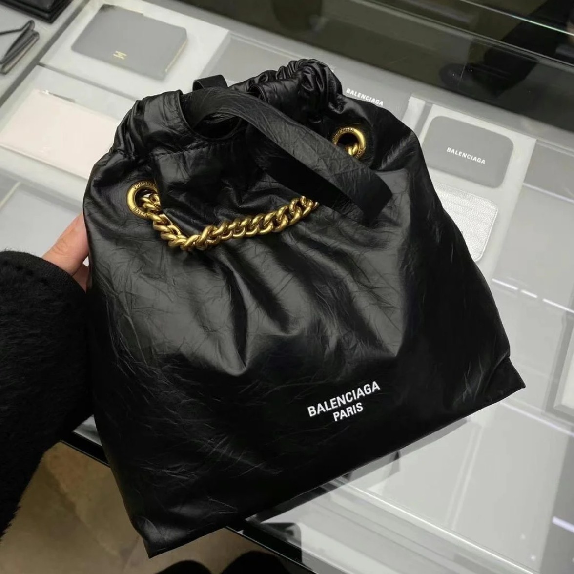 Ba1en*iaga Crush Small Tote Bag Black For Women‎ 10.2in/25.9cm 742942210IT1000
