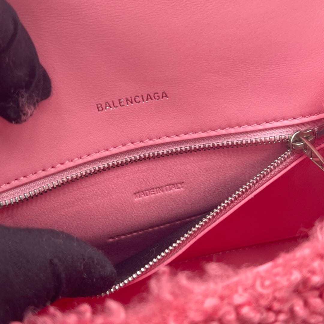 Ba1en*iaga Furry Hourglass Small Handbag Black/Grey/Pink For Women‎ 9.4in/23.8cm 676365210FU1000