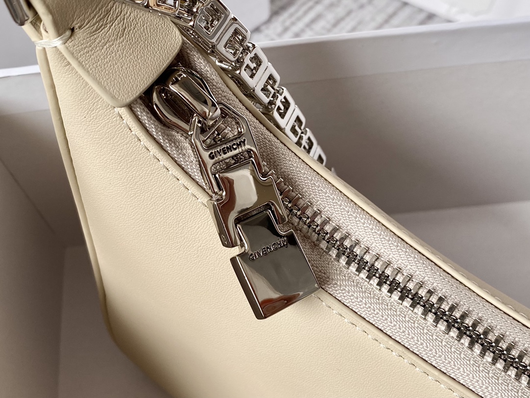 Givenchy Small Moon Cut Out Bag Black/Pink/Cream/Brown/Grey/Dark Grey For Women‎ 9.8in/25cm BB50LGB1A4-001