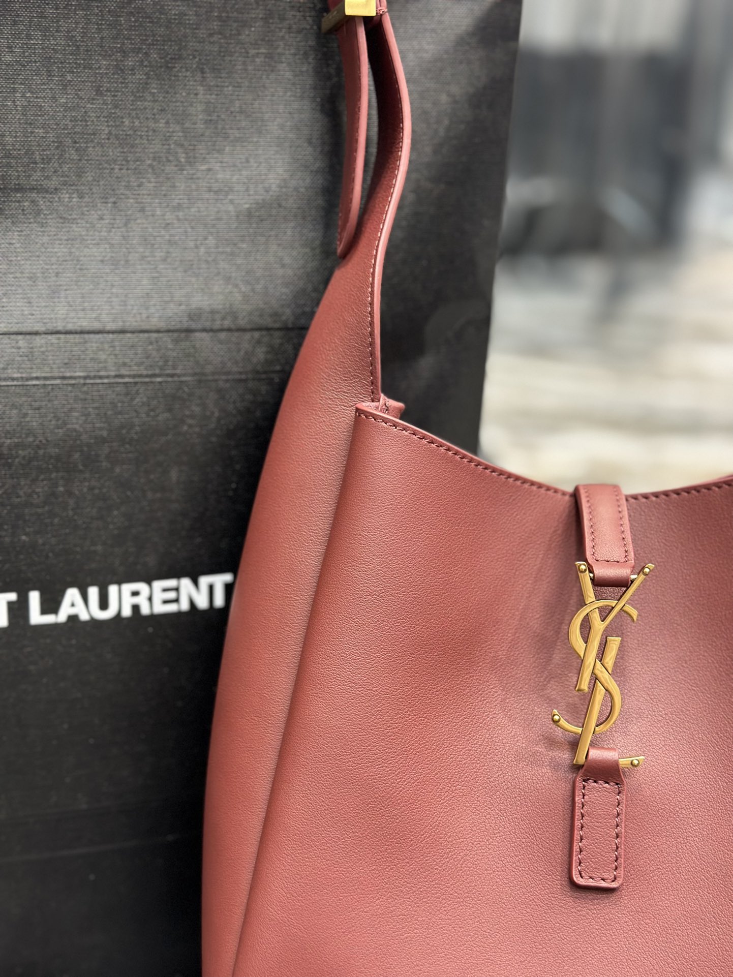 Sa1nt Lau*nt Le 5 A 7 Soft Small Black/Yellow/Burgundy For Women‎ 9in/23cm 713938AAAUQ1000