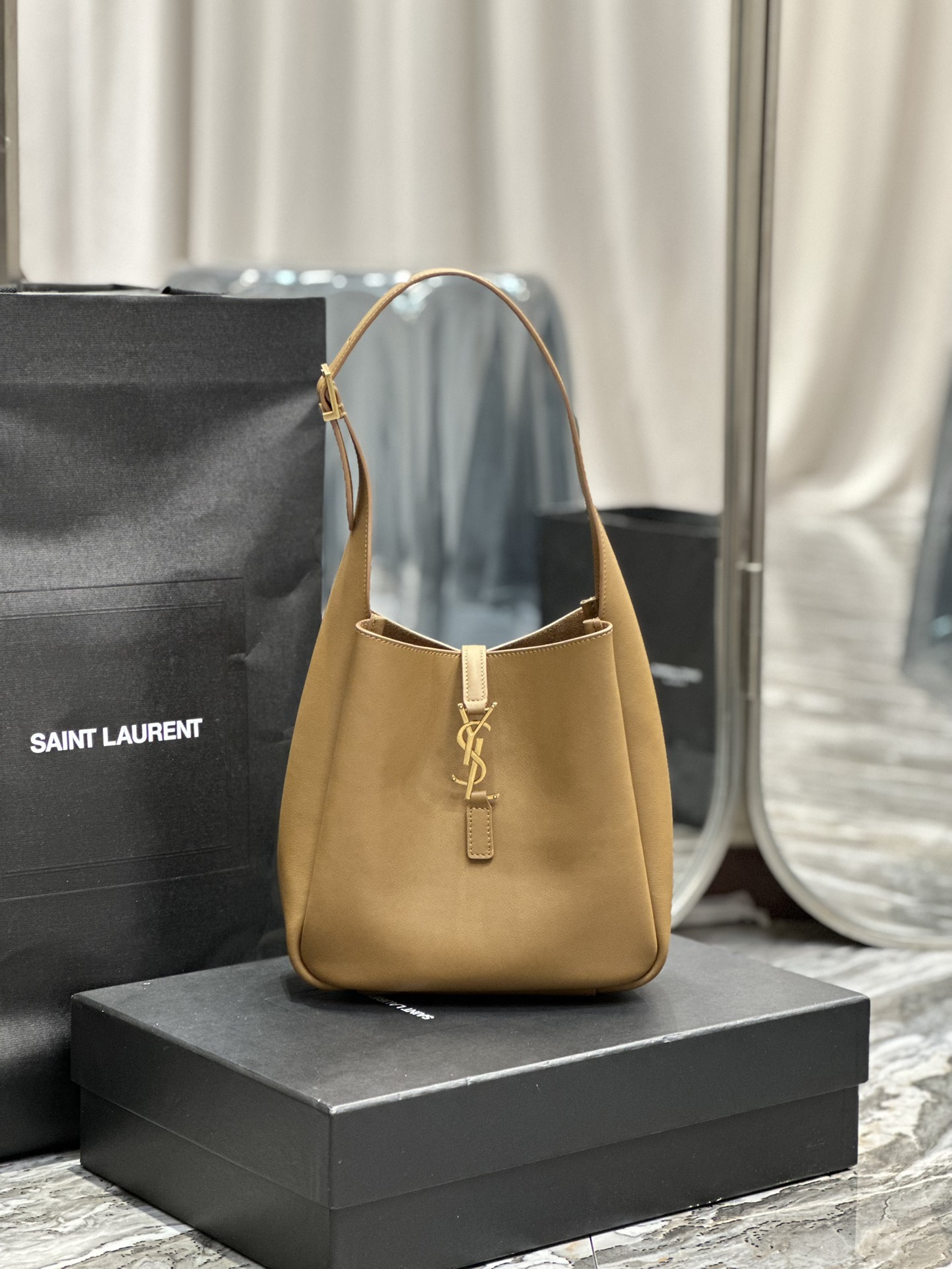 Sa1nt Lau*nt Le 5 A 7 Soft Small Black/Yellow/Burgundy For Women‎ 9in/23cm 713938AAAUQ1000