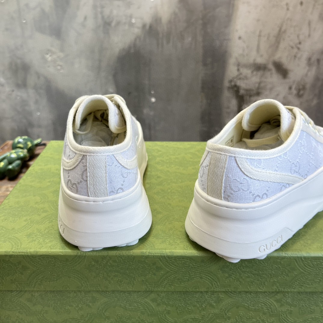 Gvc*1 Low-Cut Sneaker Light Blue For Women
