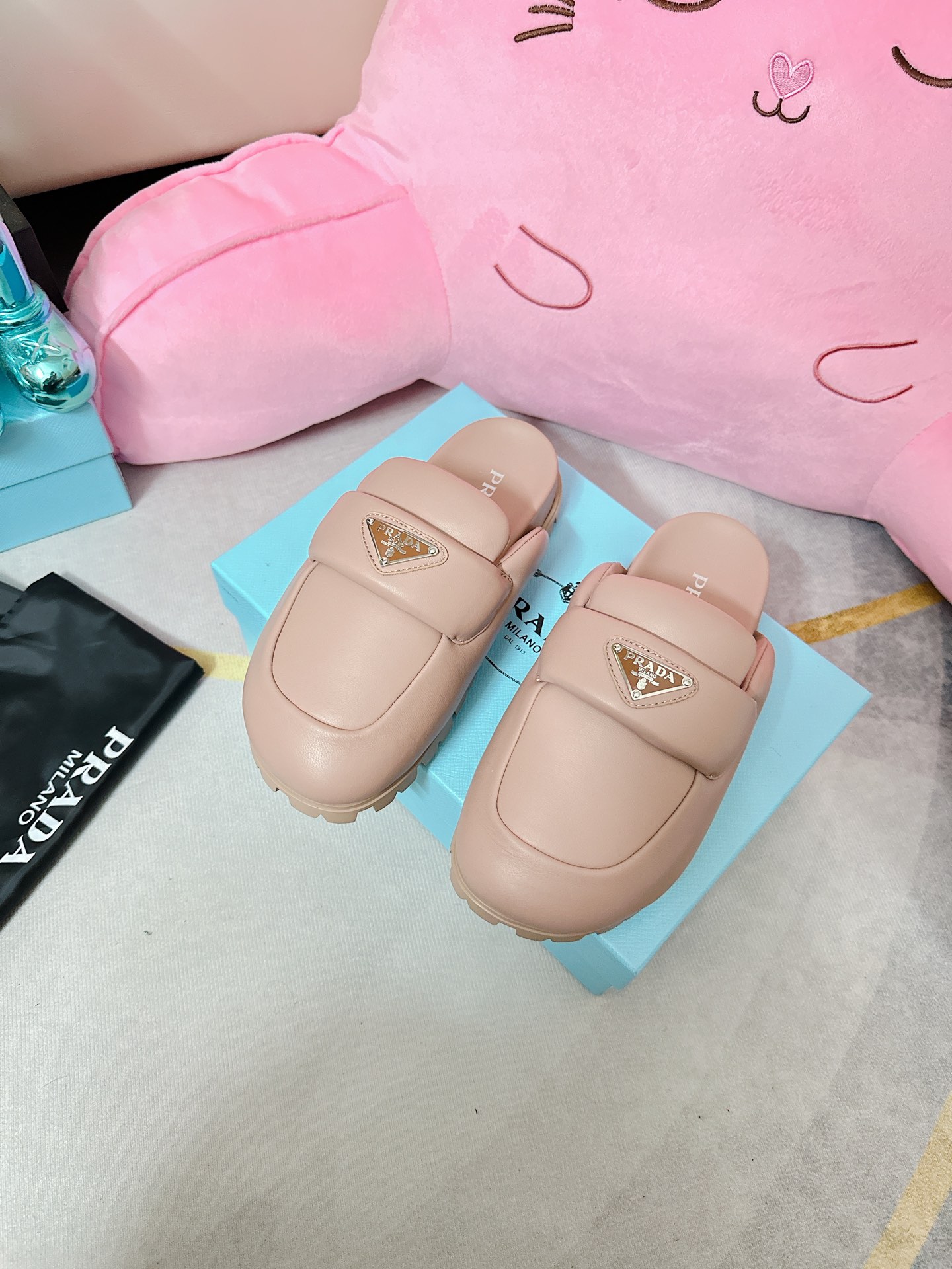 Pra*a Soft Padded Nappa Sabots Light Pink For Women 0.8 in/ 2cm