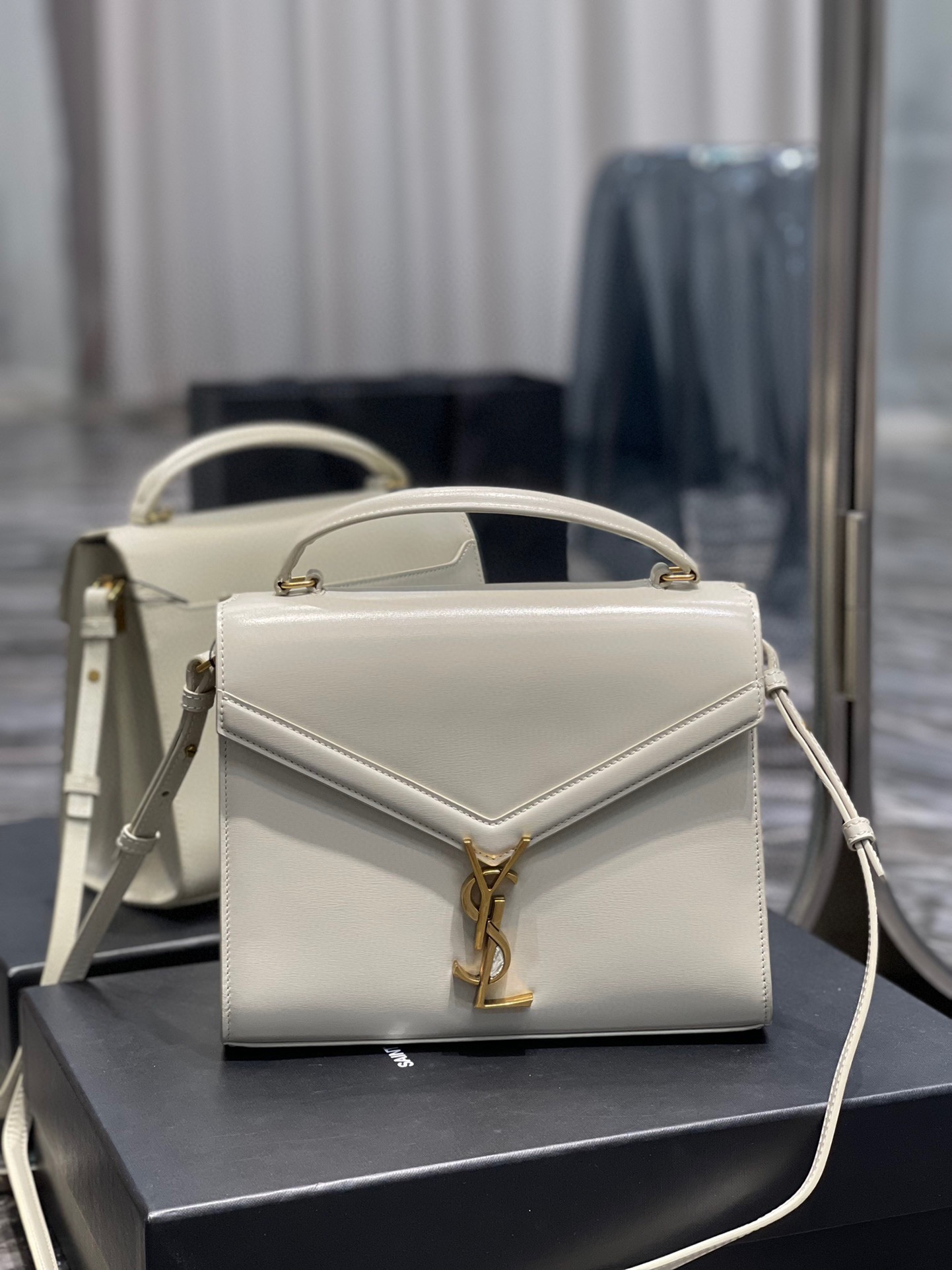 Sa1nt Lau*nt Cassandra Medium Top Handle Bag Black/White/Burgundy/Grey/Brown For Women‎ 9.6in/24.5cm