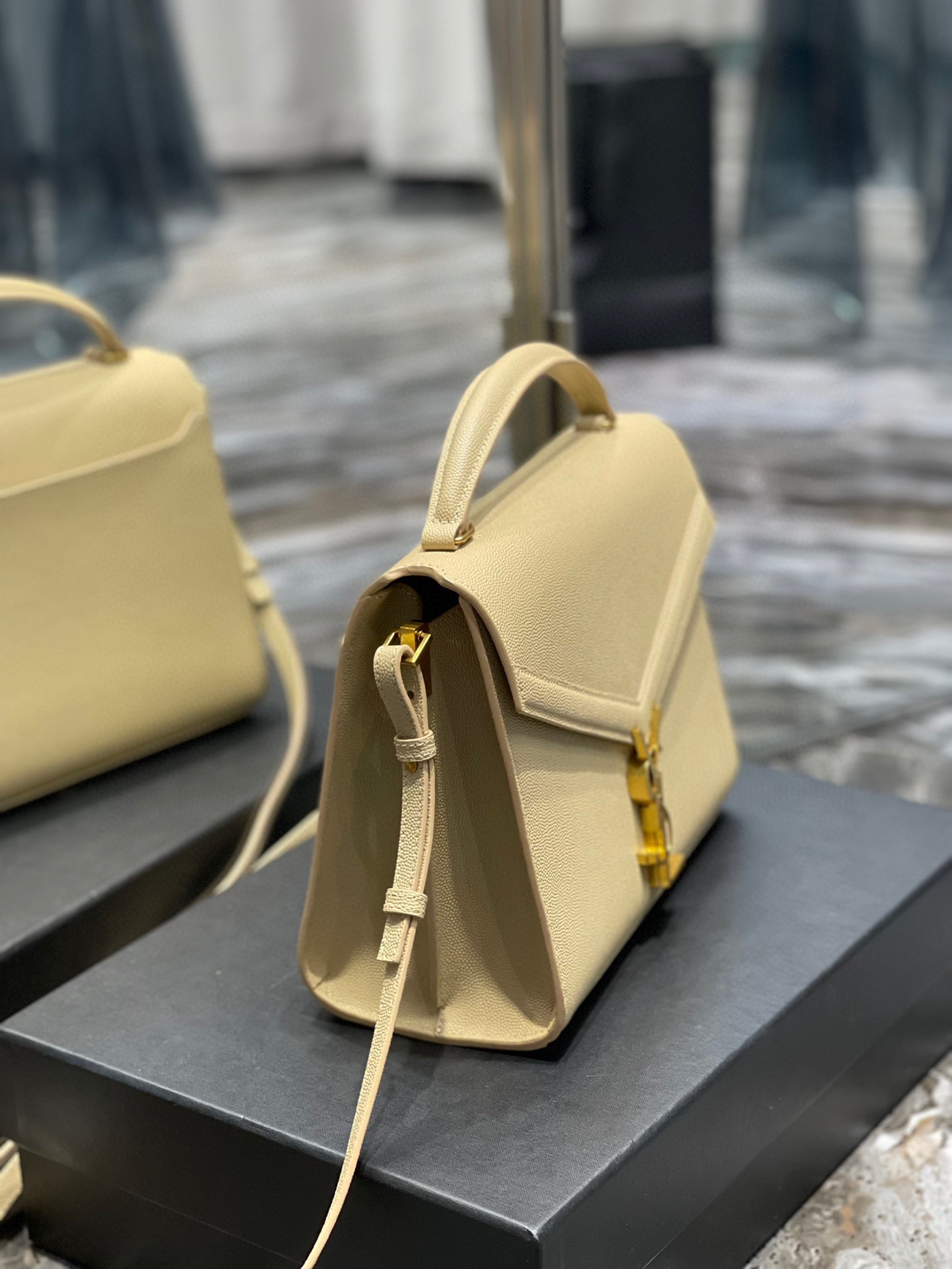 Sa1nt Lau*nt Cassandra Medium Top Handle Bag Black/Burgundy/Green/Grey/Light Yellow For Women‎ 9.6in/24.5cm 6239310SX0W2045