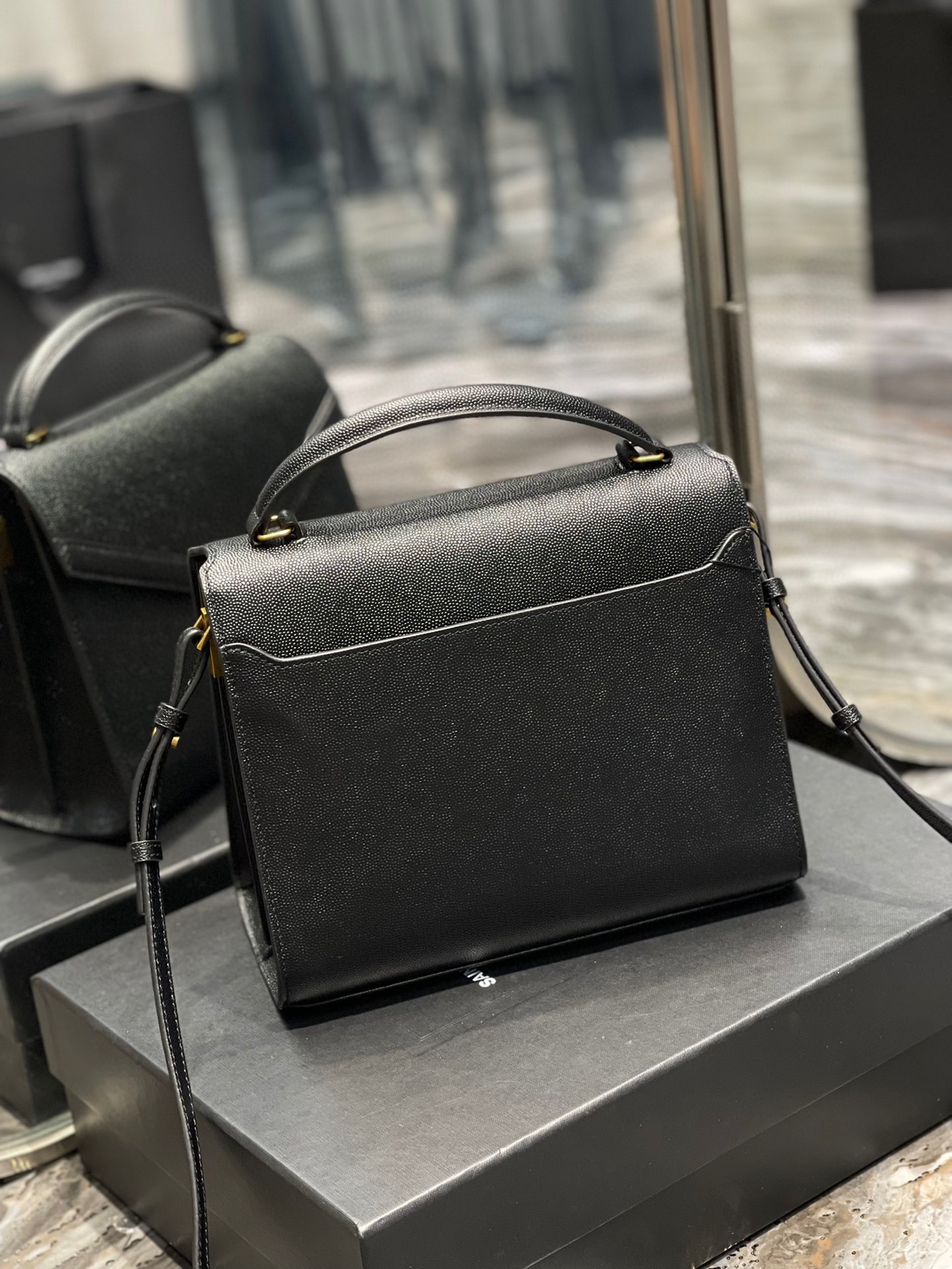 Sa1nt Lau*nt Cassandra Medium Top Handle Bag Black/Brown For Women‎ 9.6in/24.5cm 623931BOW0W1000