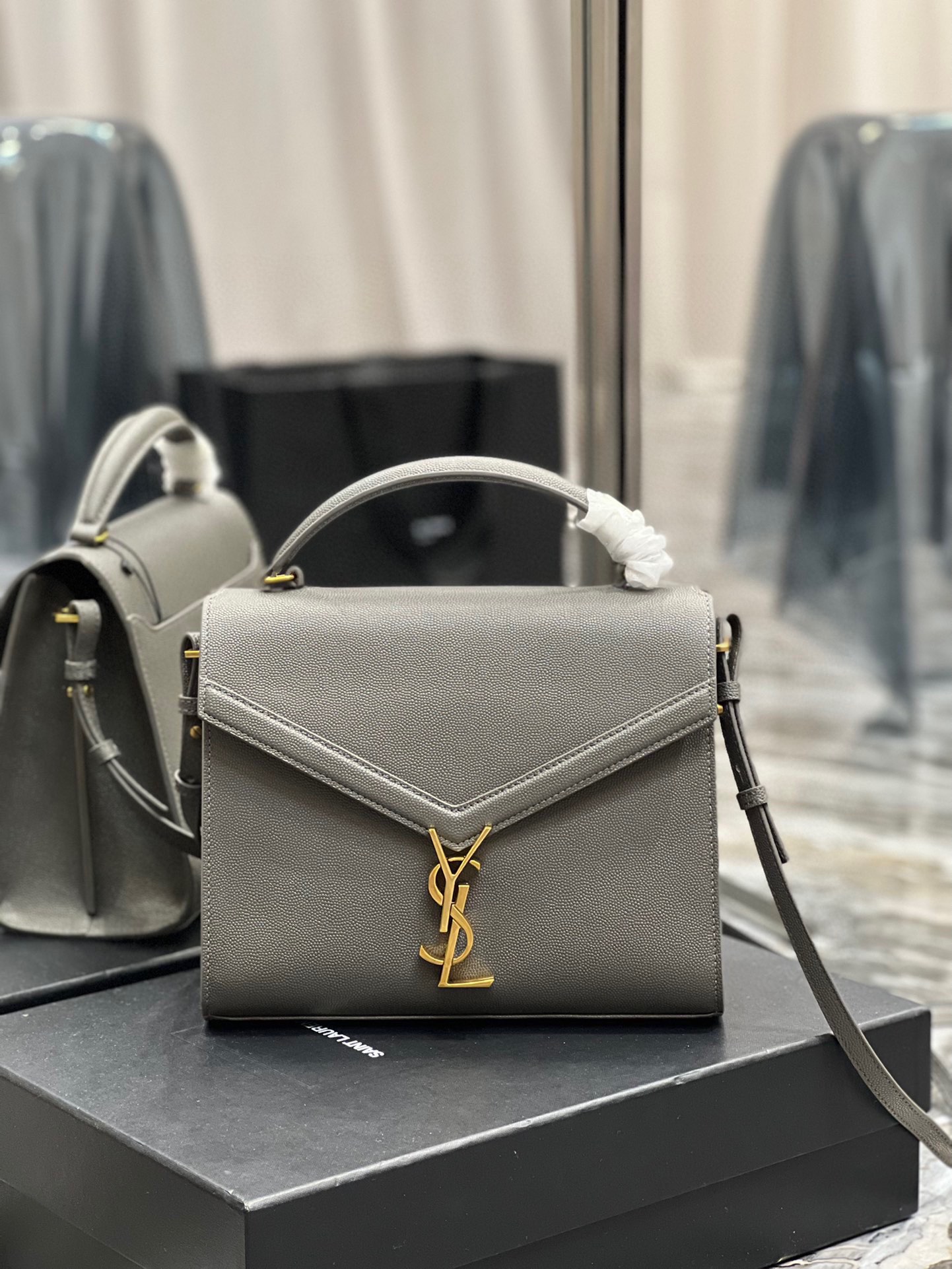 Sa1nt Lau*nt Cassandra Medium Top Handle Bag Black/Burgundy/Green/Grey/Light Yellow For Women‎ 9.6in/24.5cm 6239310SX0W2045