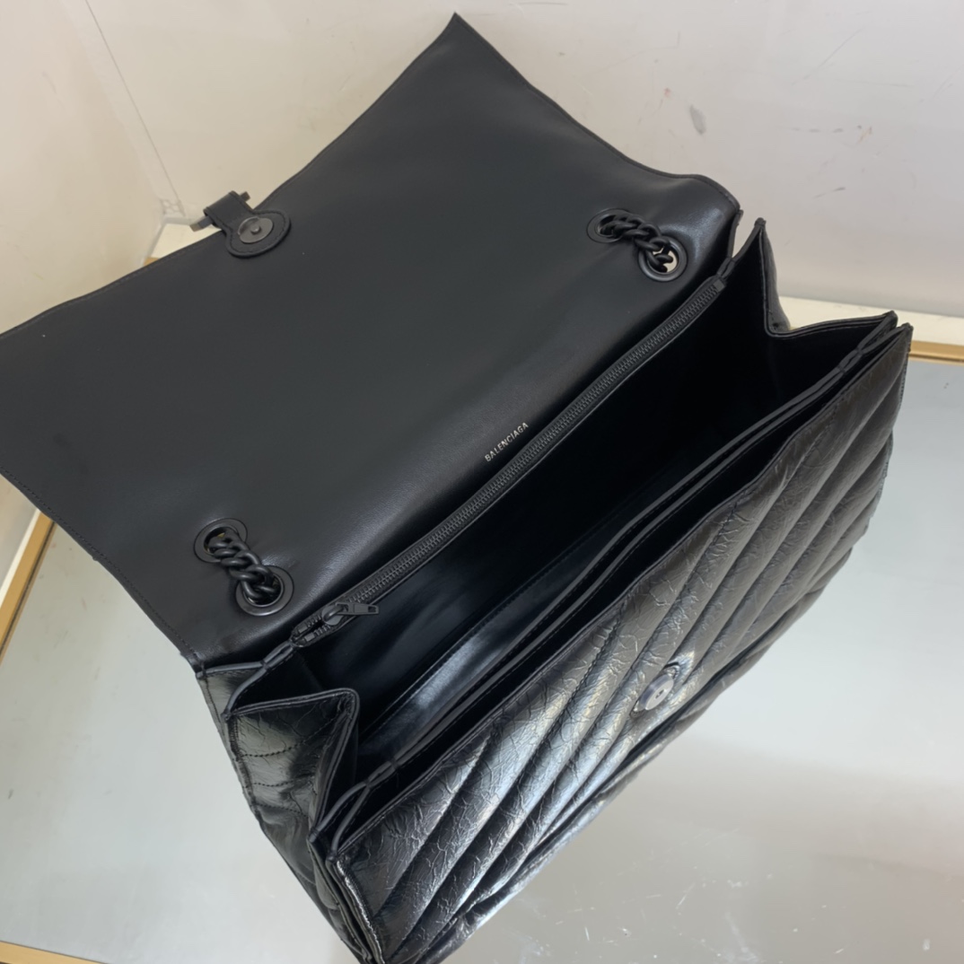 Ba1en*iaga Crush Large Chain Bag Quilted In Black For Women 15.7in/ 40cm