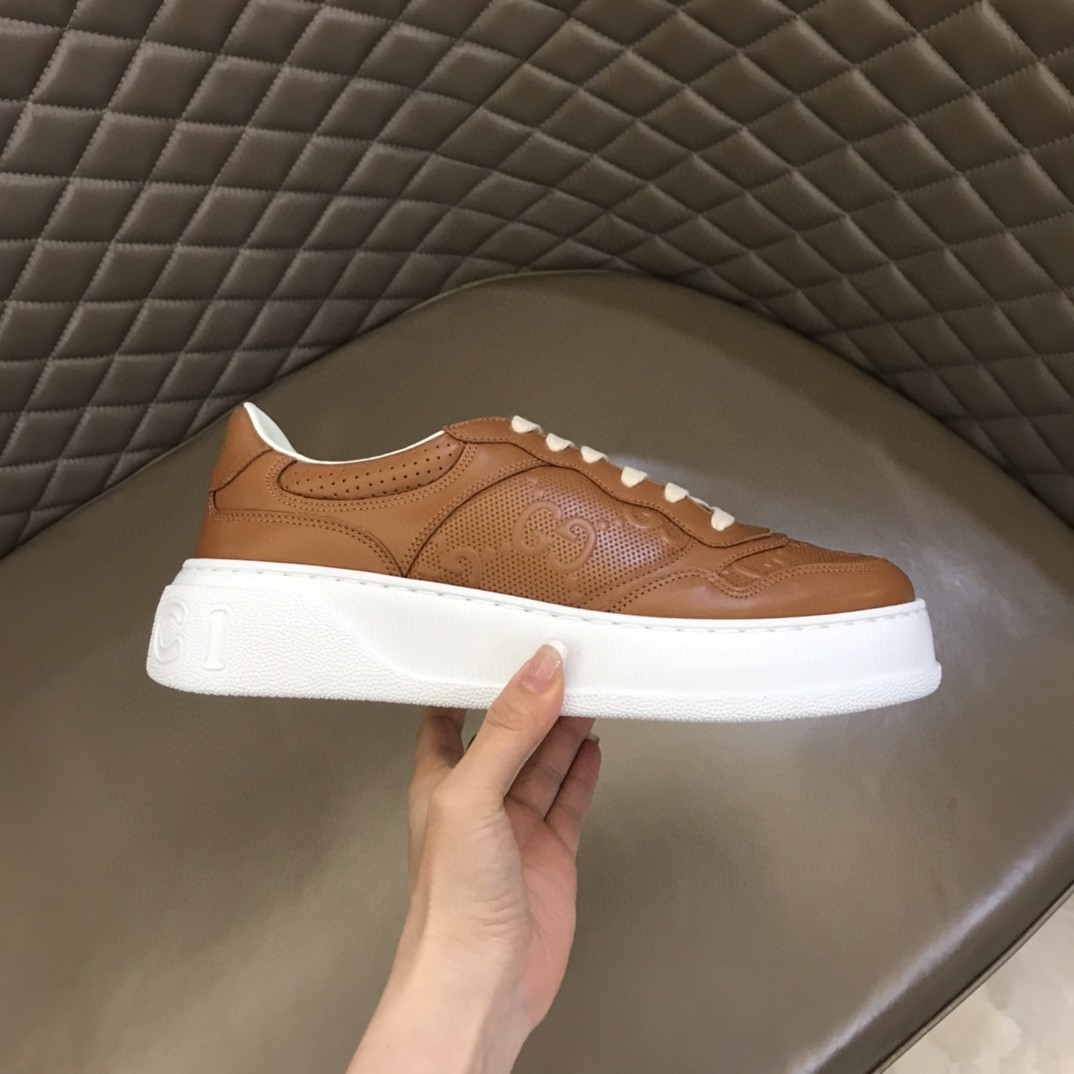 Gvc*1 GG Sneaker Brown For Men 726544 AABBV 2742