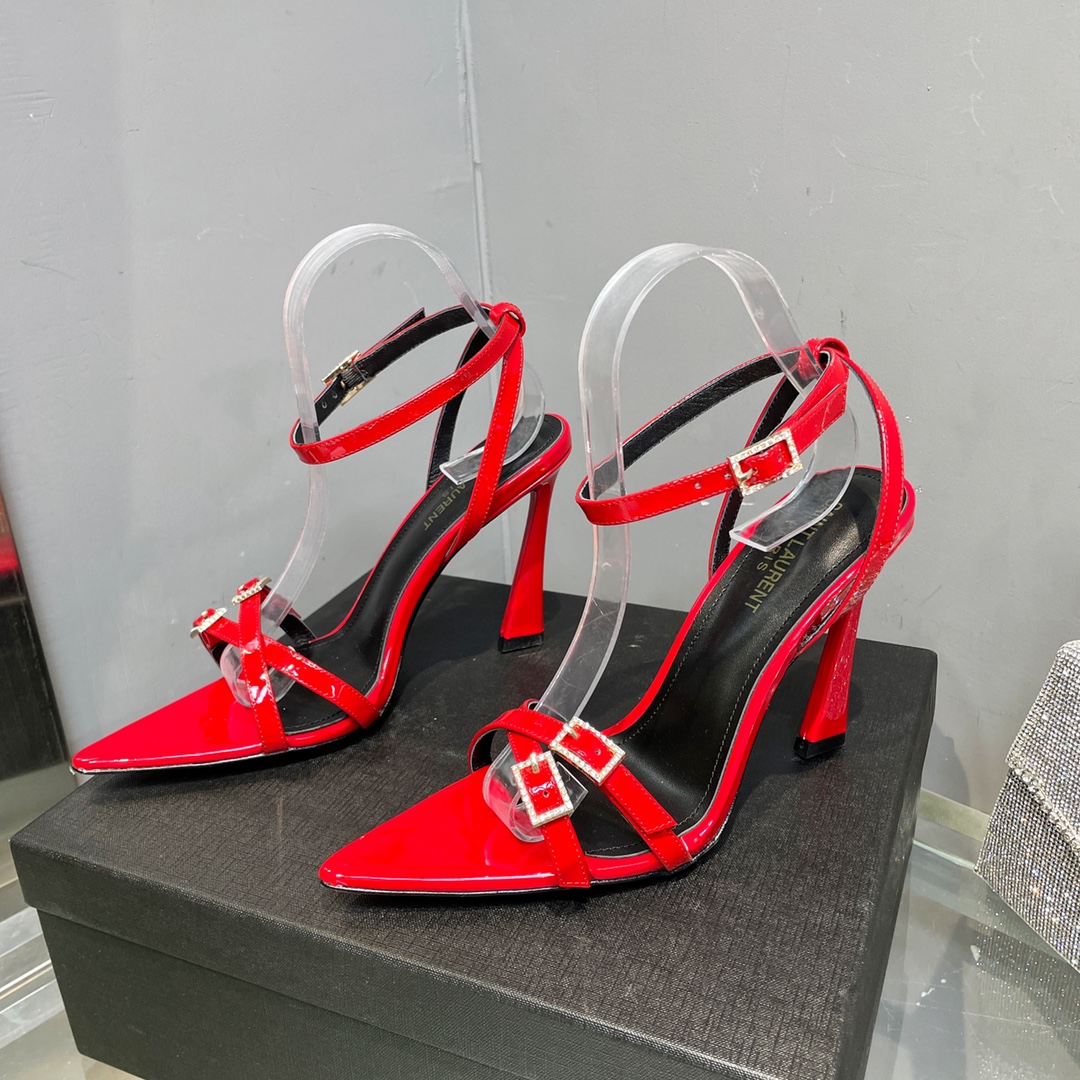 Sa1nt Lau*nt Lila Sandals In Patent Red For Women