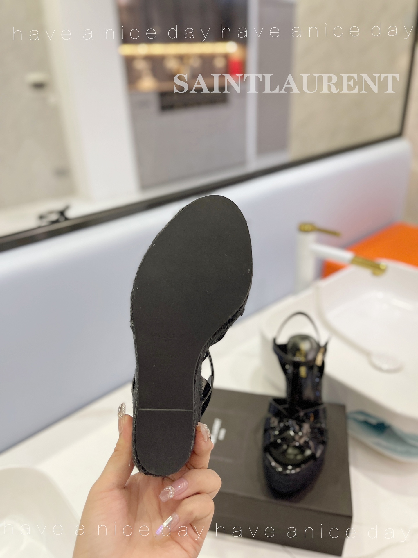 Sa1nt Lau*nt Tribute Espadrilles In Patent Black For Women