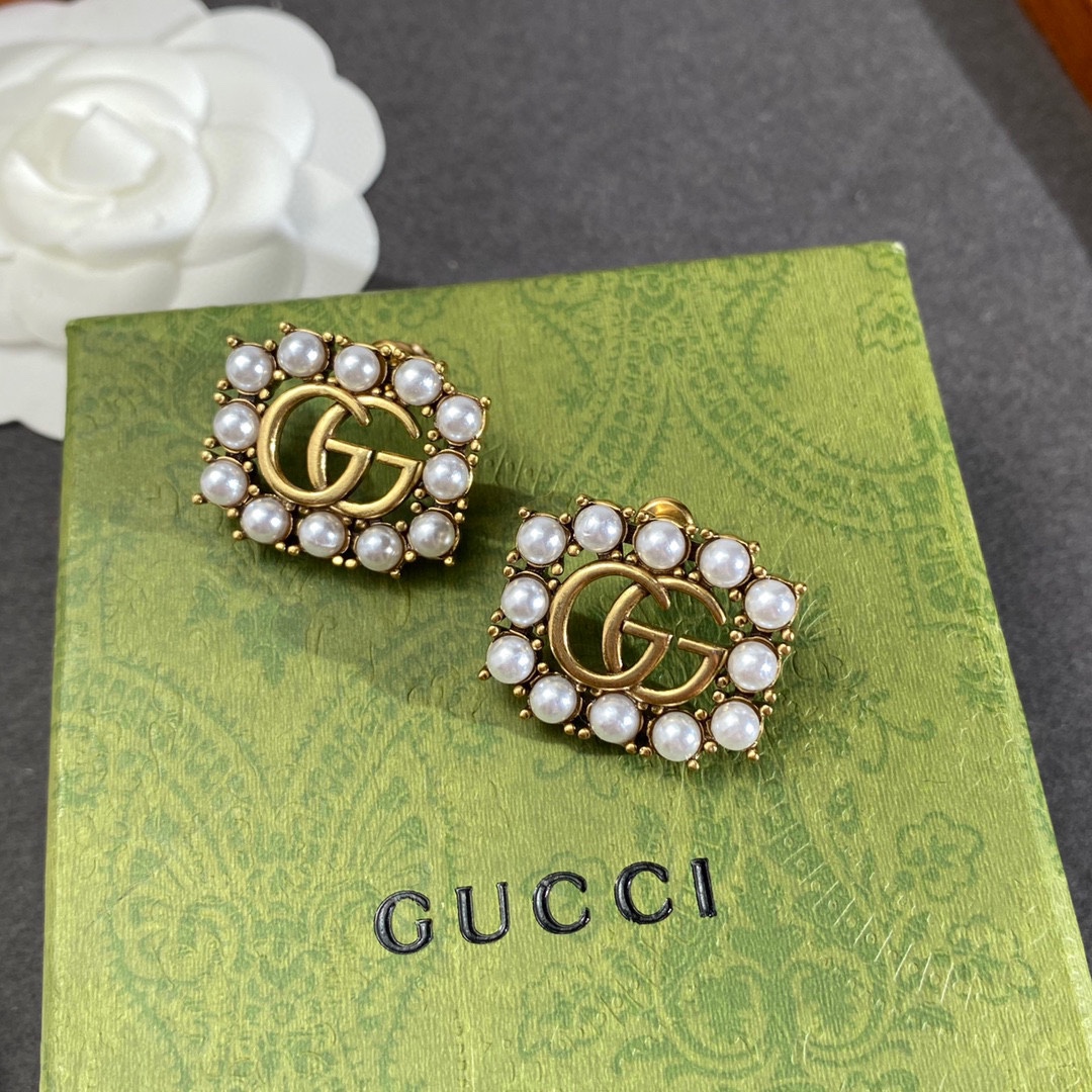 Gvc*1 Double G Earrings White For Women