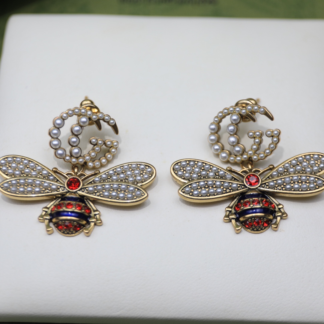 Gvc*1 Interlocking And Bee Pearl Earrings Gold Tone For Women