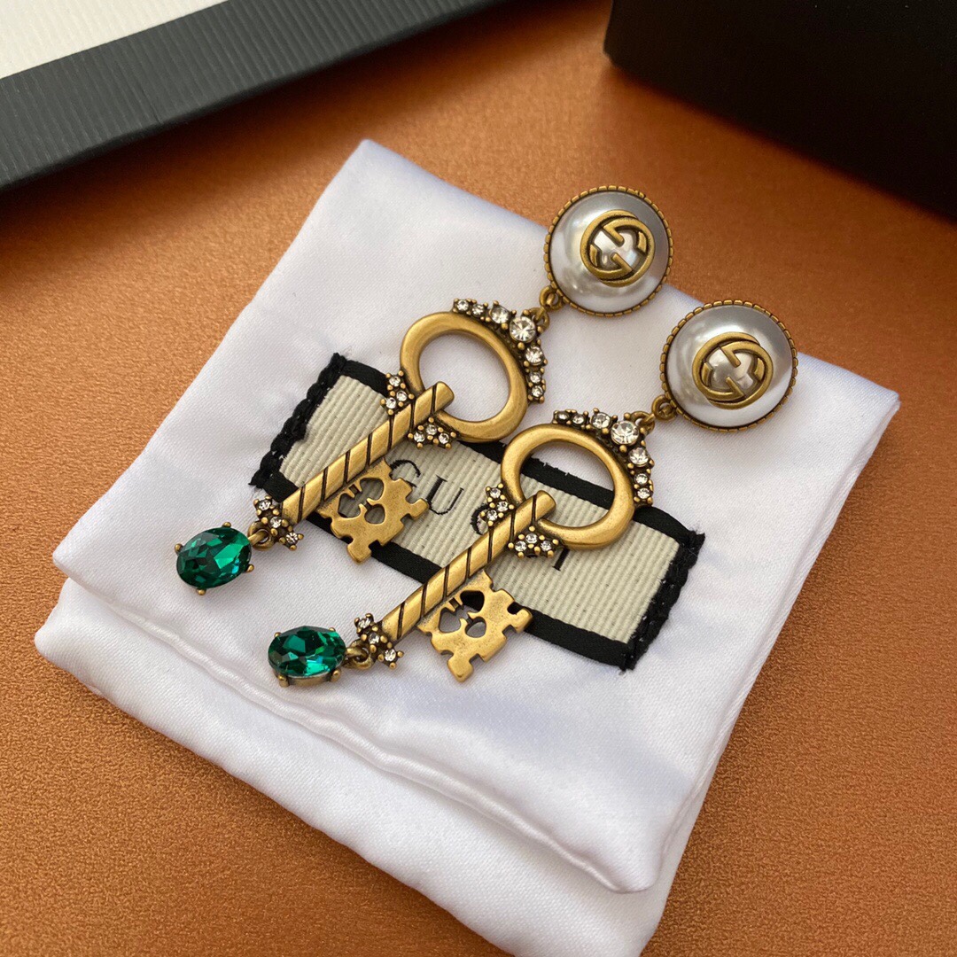 Gvc*1 Key Green Stone Earrings Gold Tone For Women