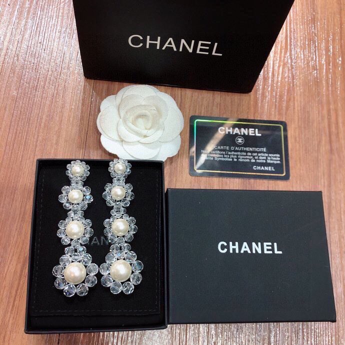 Ch**el Transparent Pearl Earrings White For Women