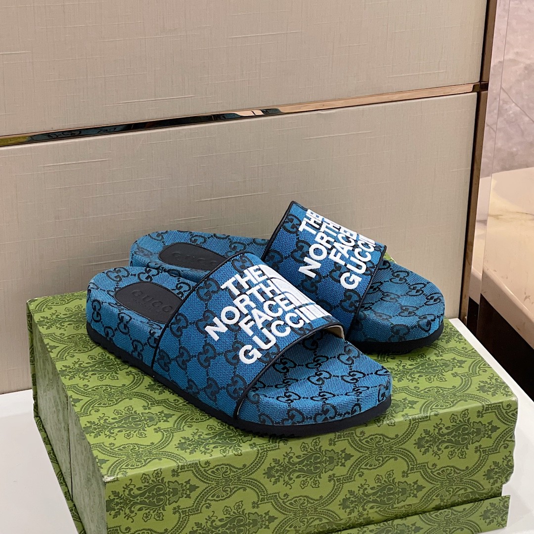 Gvc*1 GG Canvas Slide Sandal Blue For Men