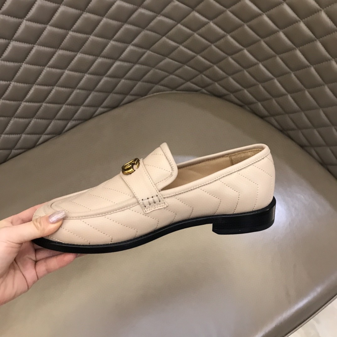 Gvc*1 Loafer With Interlocking G Beige For Men