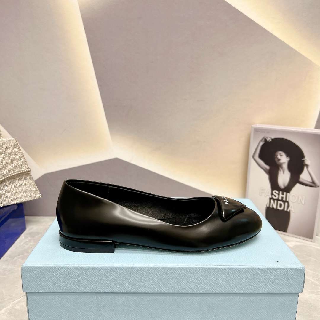 Pra*a Nappa Ballerinas Black For Women