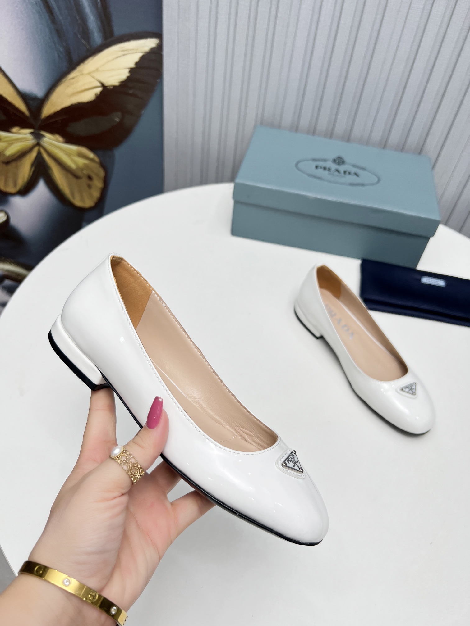 Pra*a Patent Ballerinas White For Women 1F200N_069_F0304_F_015