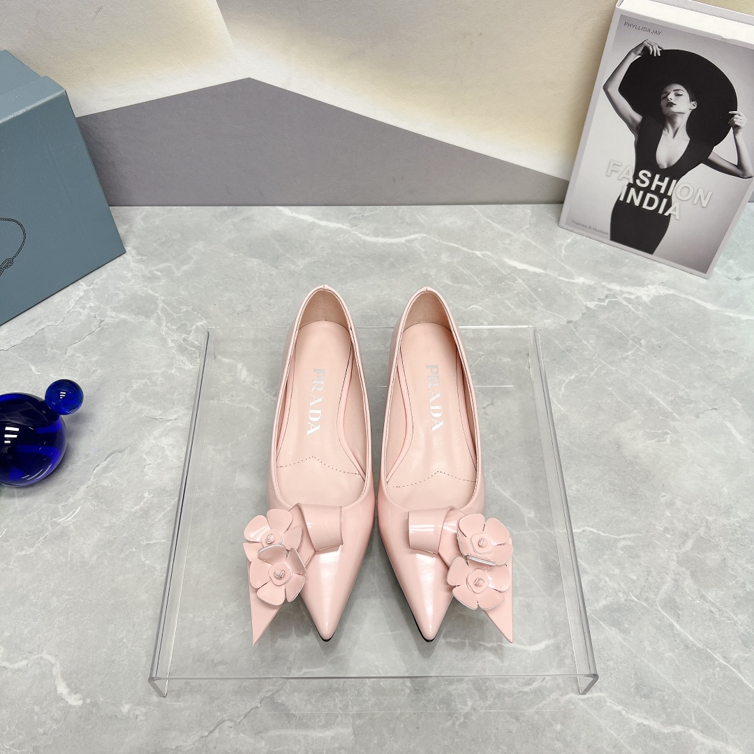 Pra*a Patent Pumps Pink For Women