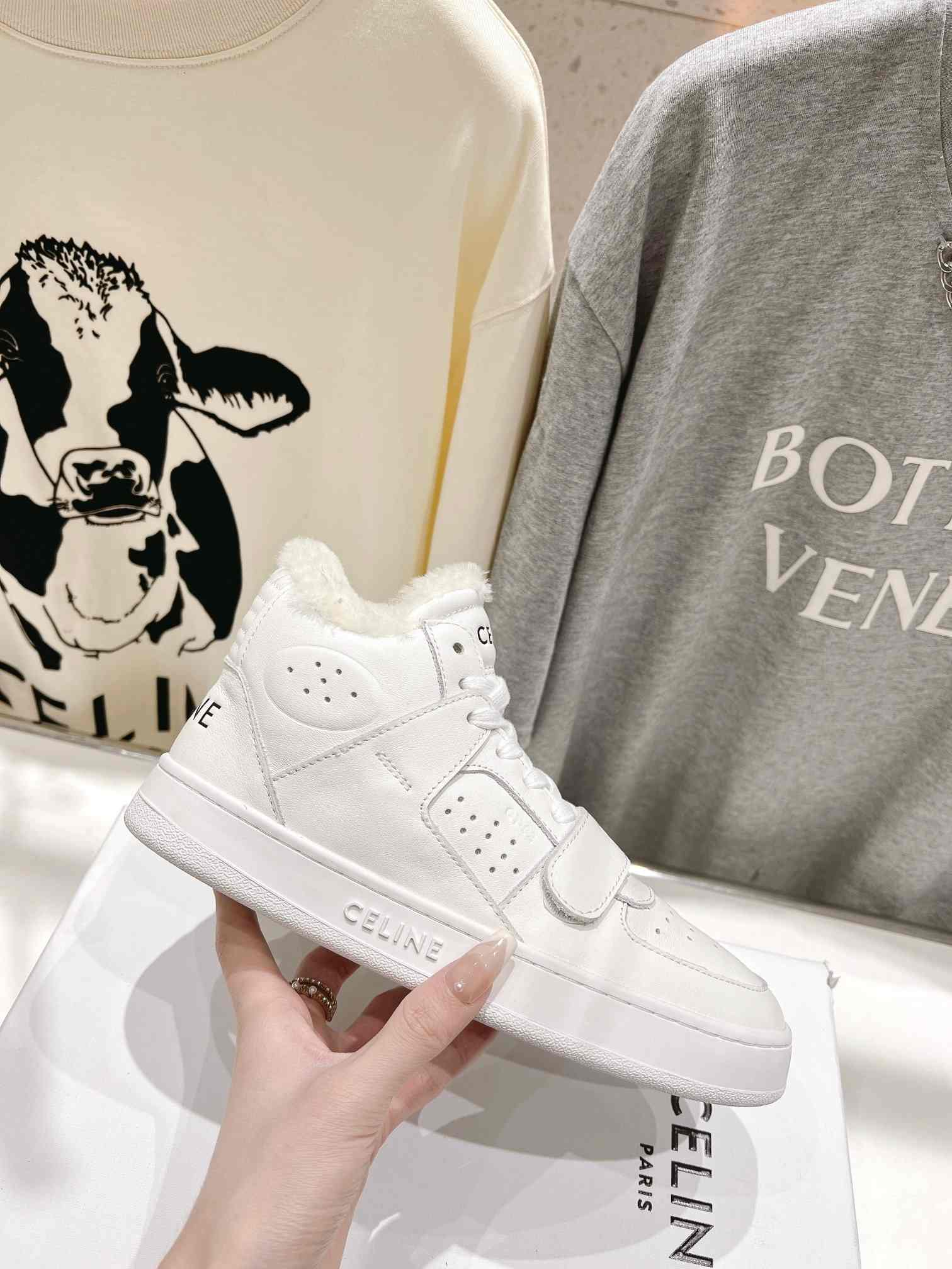 Ce1i*e Block Sneakers With Wedge Outsole With Fur White For Women