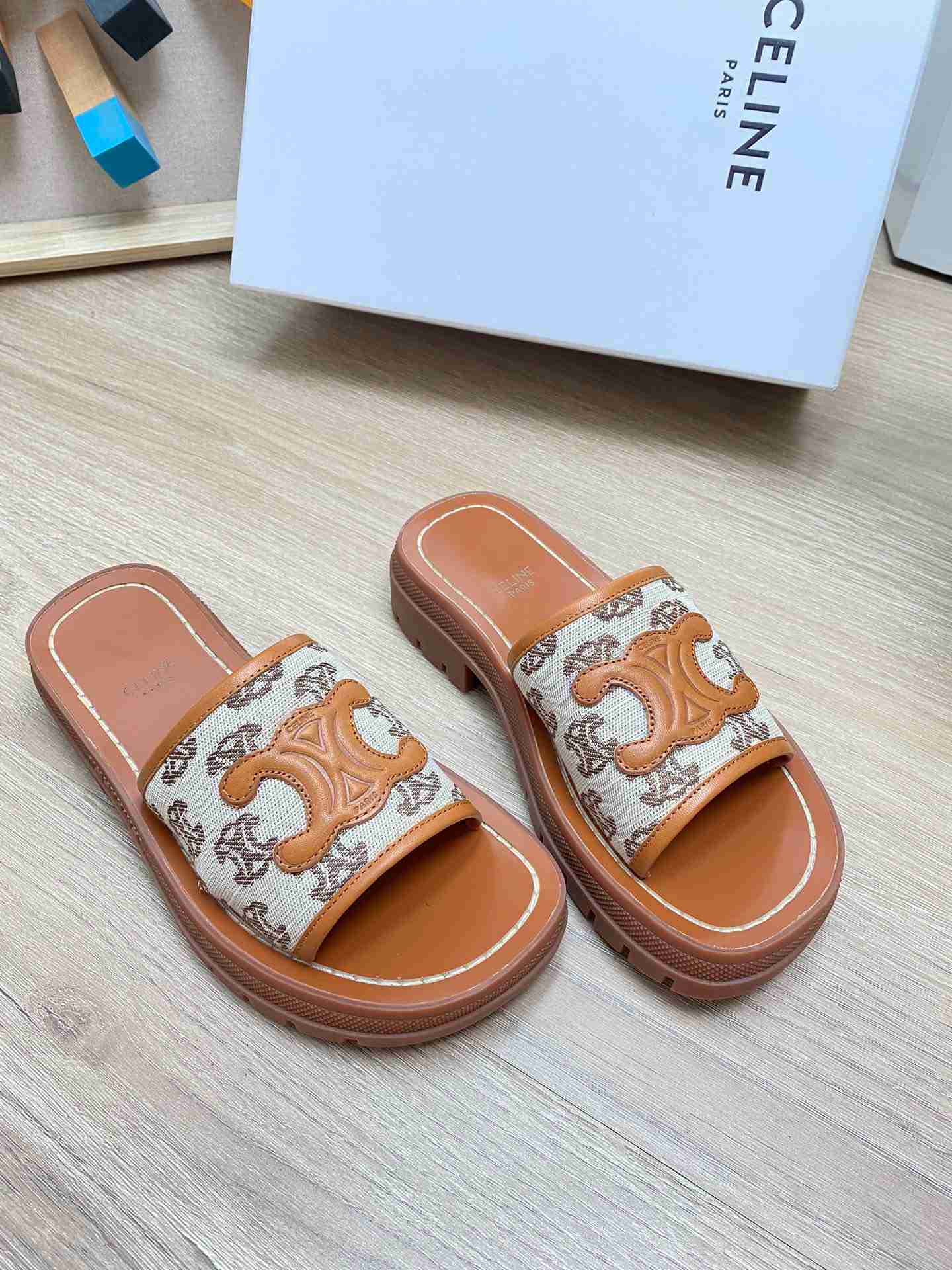 Ce1i*e Triomphe Slide In Triomphe Stamped Canvas Brown For Women