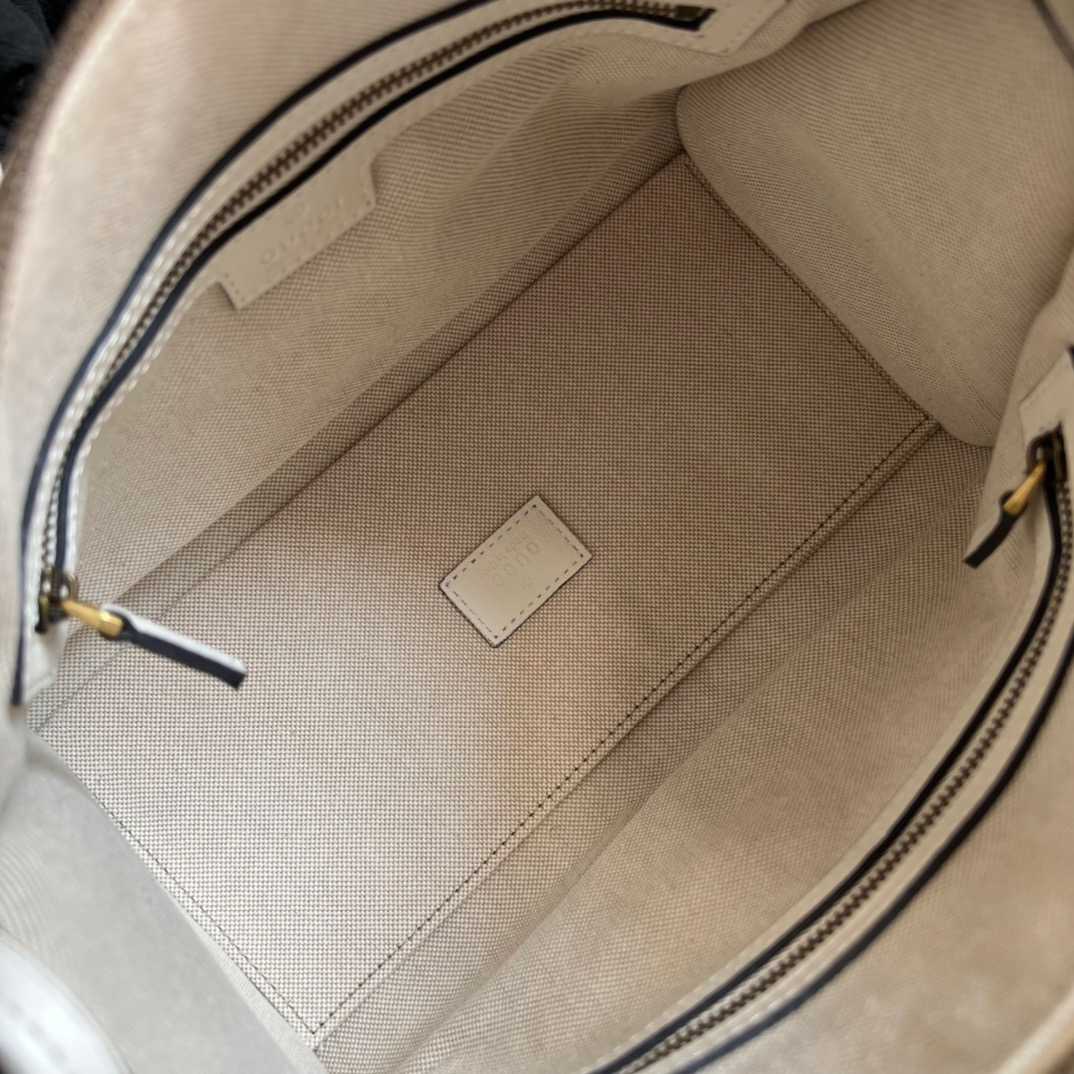 Gvc*1 Double G-Detailed Smooth Small Handbag White/Grey/Brown For Men 10.6 in/ 27 cm
