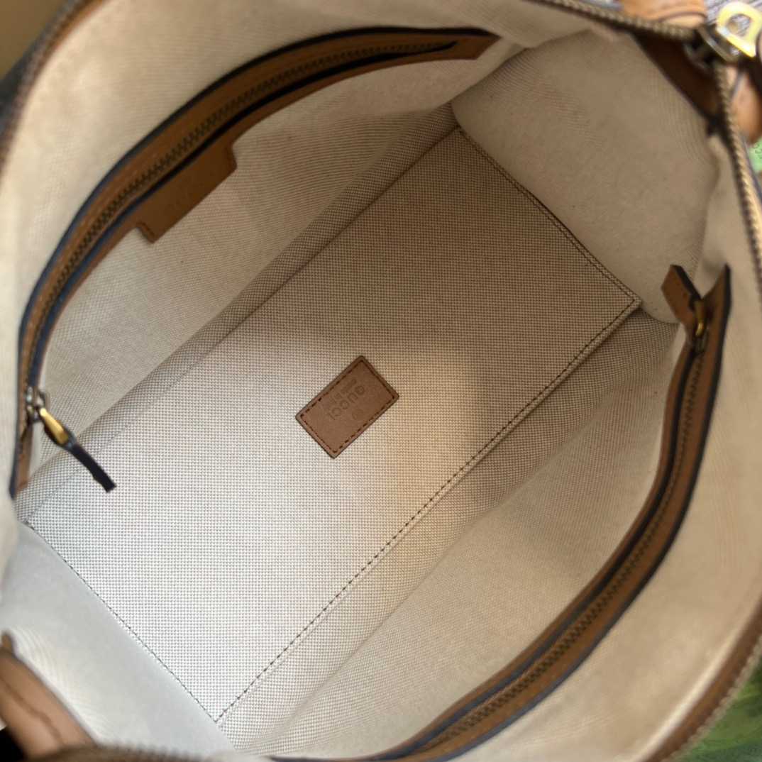 Gvc*1 Double G-Detailed Smooth Small Handbag White/Grey/Brown For Men 10.6 in/ 27 cm