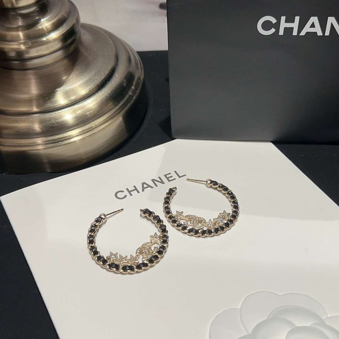 Ch**el Chain Of Stars Earrings Gold For Women