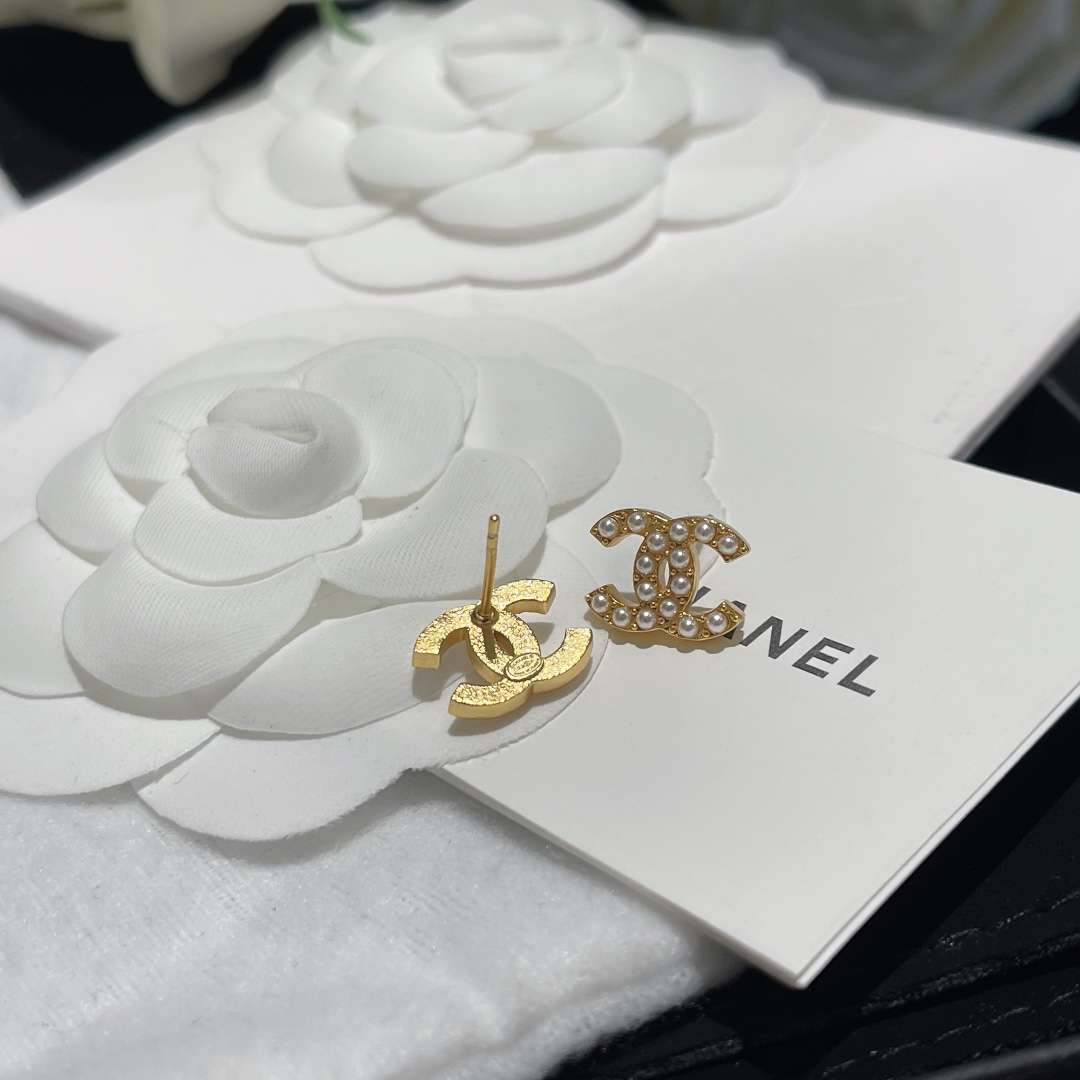 Ch**el Fragrant Double C Pearl Earrings Gold For Women