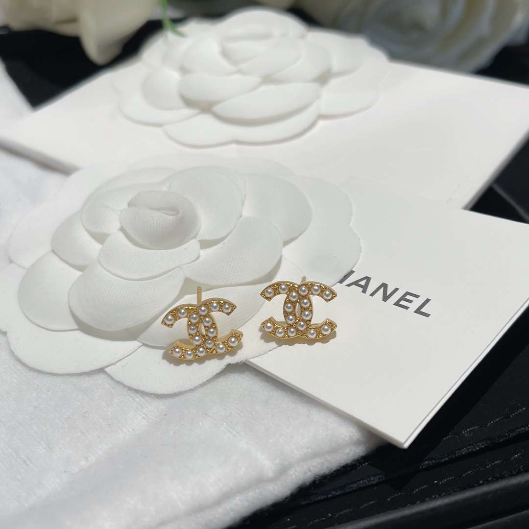 Ch**el Fragrant Double C Pearl Earrings Gold For Women