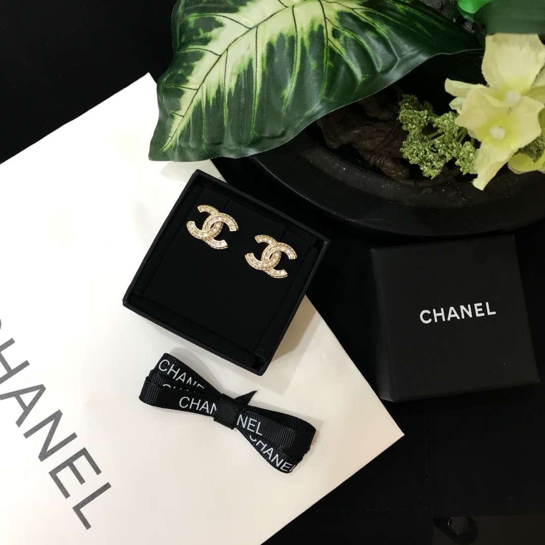 Ch**el Halo CC Earrings Gold For Women
