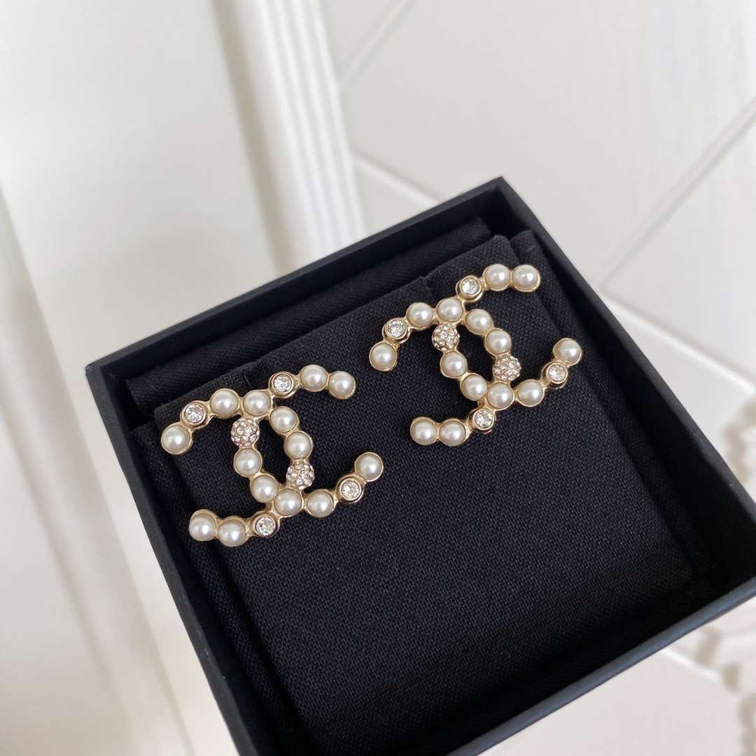 Ch**el Letter C Earrings Gold For Women