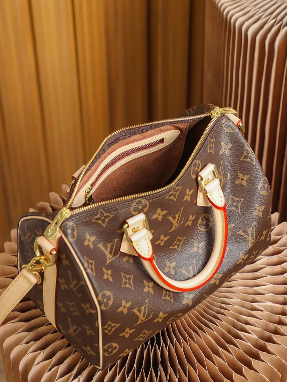 L0vis Vvtt0n Speedy Bandouliere 25 Brown For Women 25cm / 9.8in M41113