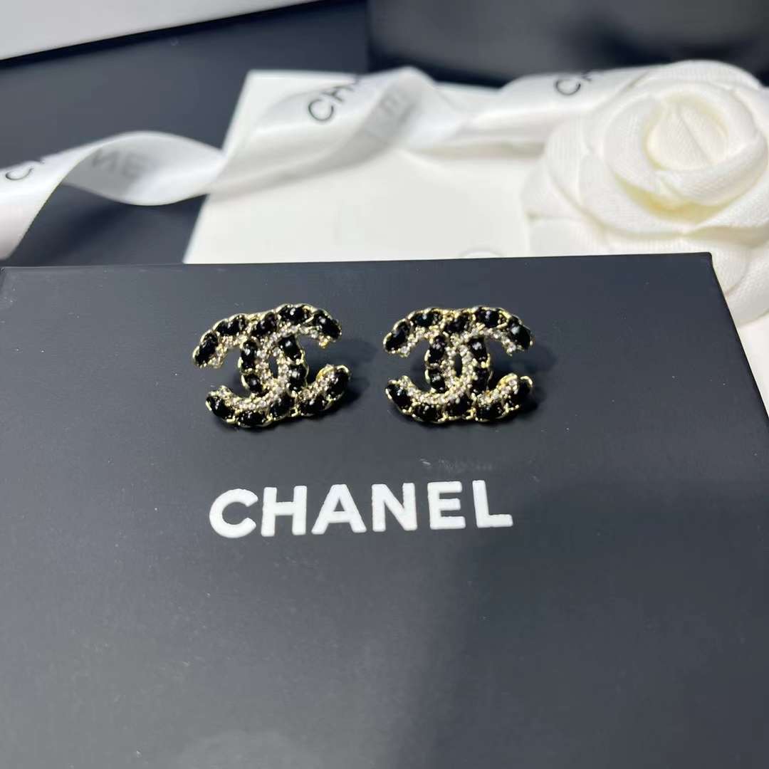 Ch**el Letter Chain Earrings Black For Women