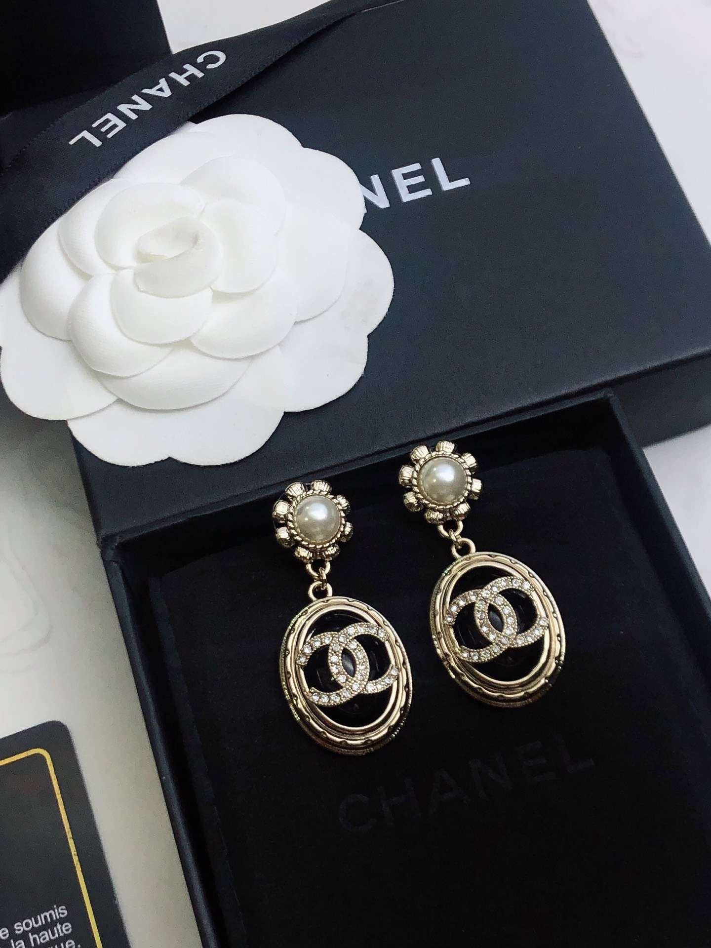 Ch**el Stone Oval Earrings Gold For Women