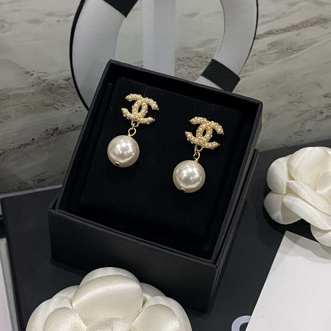 Ch**el Tassel Long Crystal D1am0nd Pearl Earrings Gold For Women