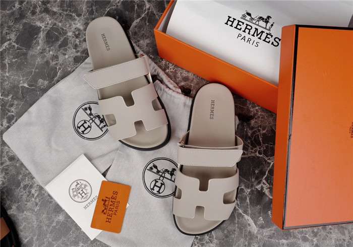 H**me5 Chypre Sandal Grey For Women