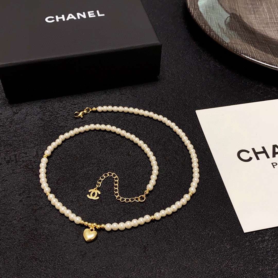 Ch**el Heart Pearl Necklace White For Women
