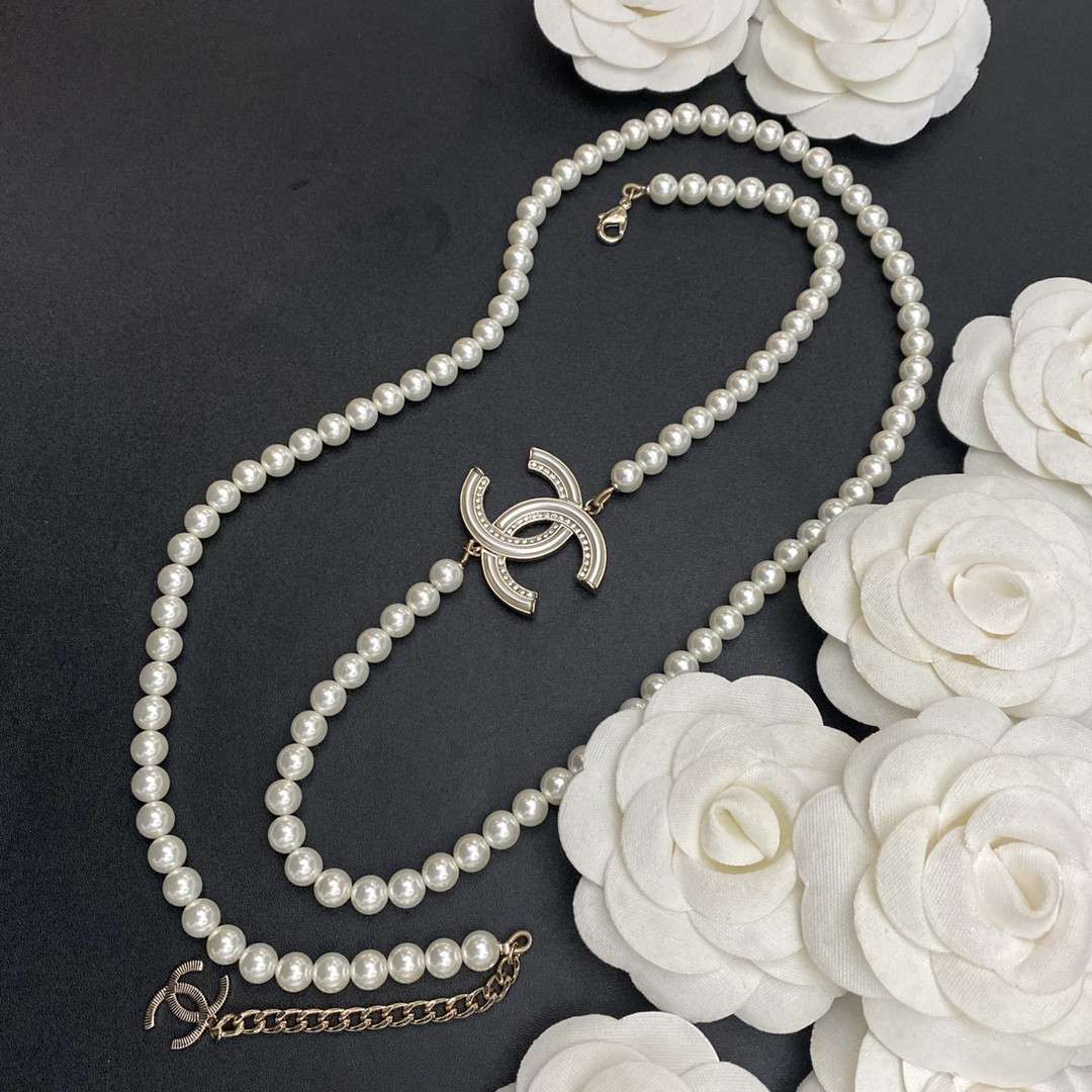 Ch**el Pearl Letter Chain Necklace White For Women