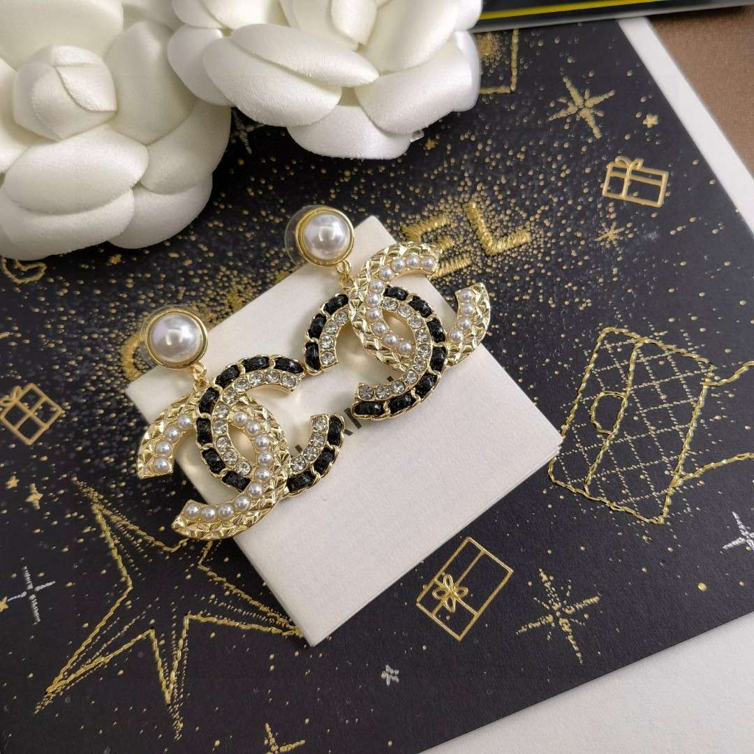 Ch**el Pearl Stud Earrings White For Women