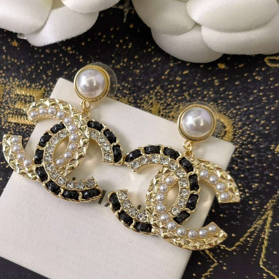 Ch**el Pearl Stud Earrings White For Women