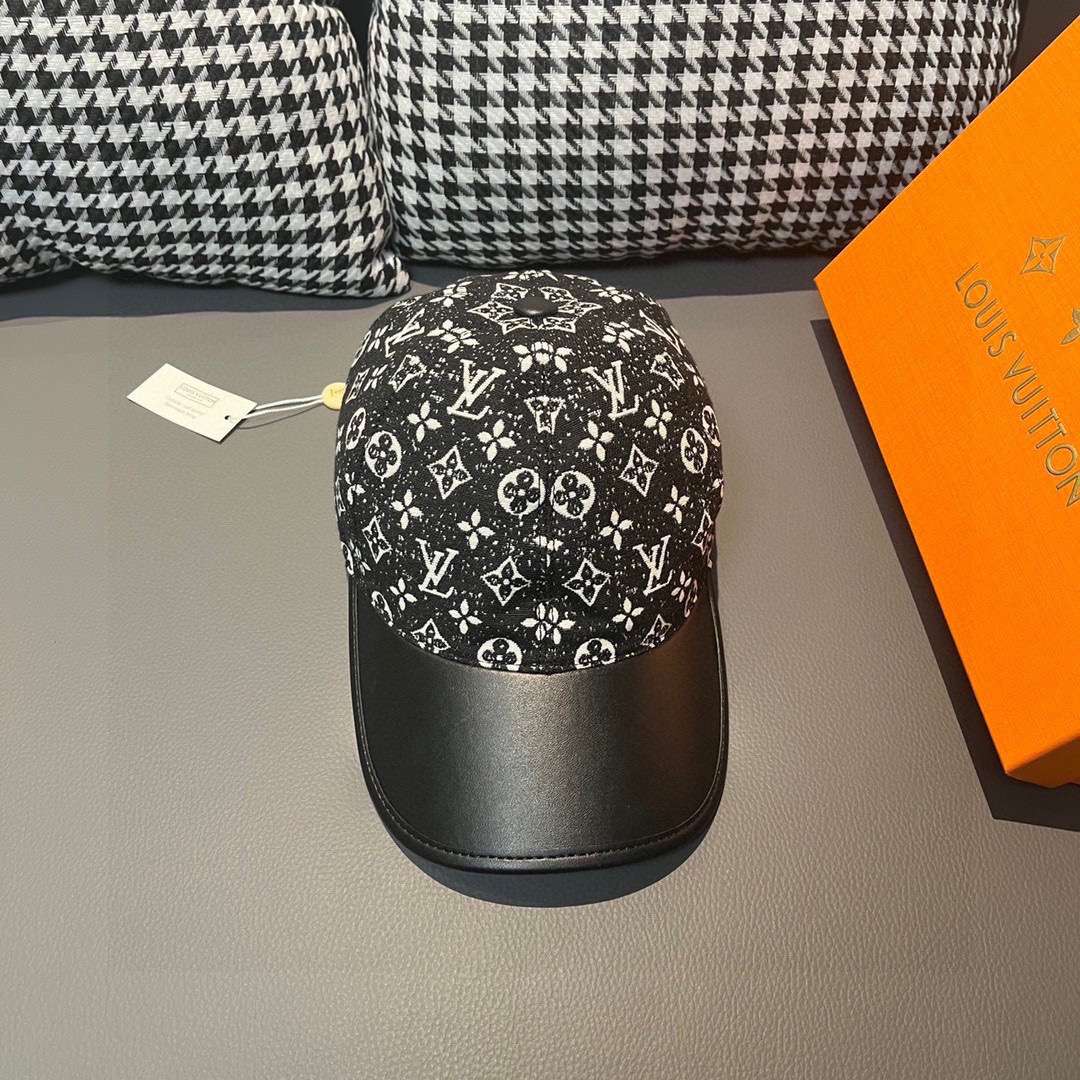 L0vis Vvtt0n Monogram Jacquard Denim Cap Black For Men