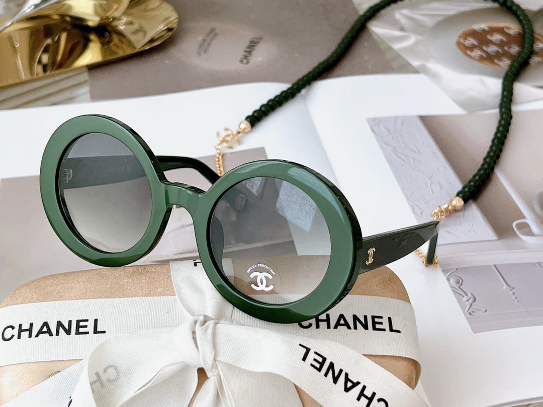 Ch**el Round Sunglasses Green For Women