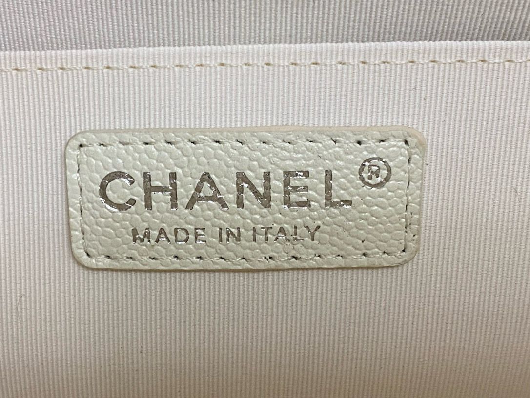 Ch**el Maxi Jumbo XL Classic Bag White For Women 35cm/13.8in