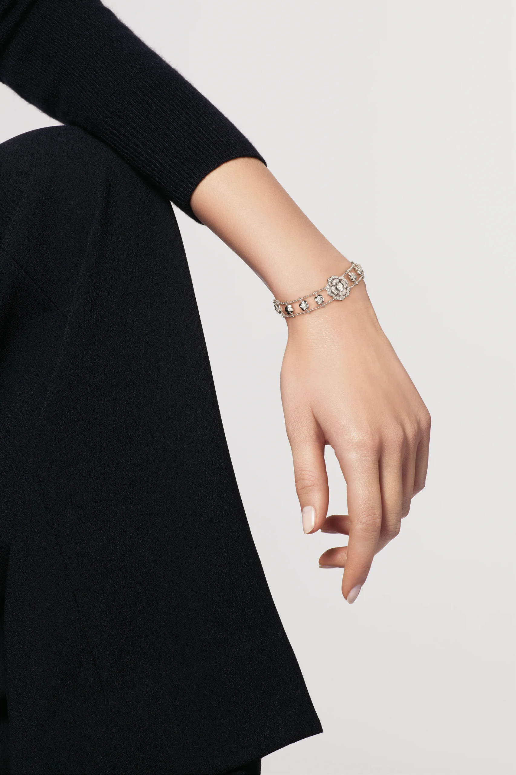 Bouton De Camélia Bracelet White Gold For Women J12065, 3599591874024
